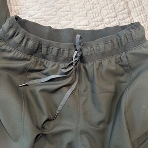 Well made Kinesis Women's Olive Joggers Brand New Never Worn Medium